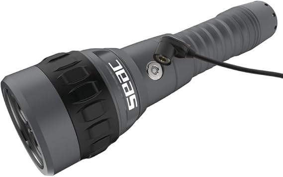 i50 Torcia Subacquea Ricaricabile 2600lumen con Regolazione del Fascio Luce da 14 a 75 gradi - Intensità Luminosa Variabile - Funzione Lampeggio di Emergenza